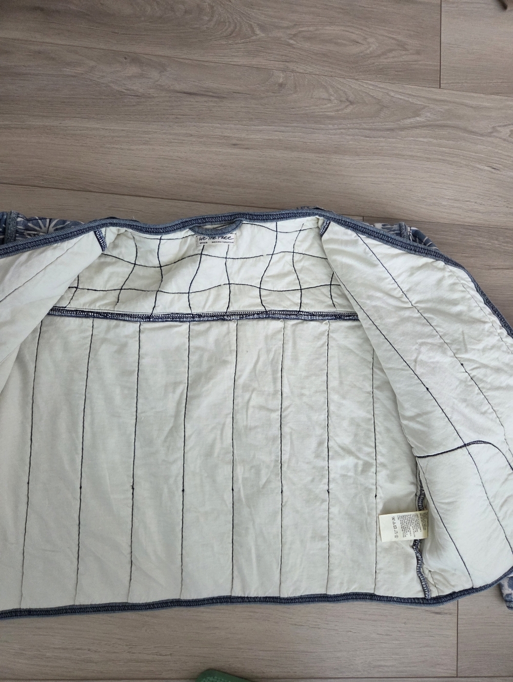 Free People Kara Quilted Jacket 💙🩵🤍 - Picture 8 of 11
